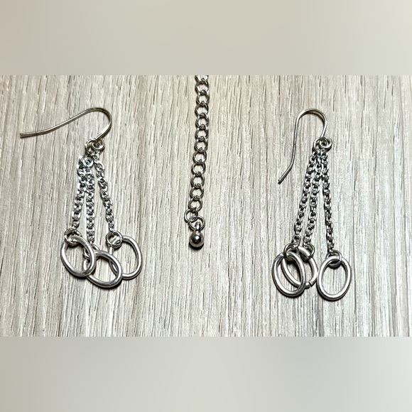 Silver Multi-Strand Necklace,  Freely Moving Rings, Matching Dangle Earrings - Picture 2 of 4